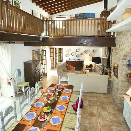 Beautiful 4 Bedrooms Bennassar Mountainside Views Short Drive To Town Villa