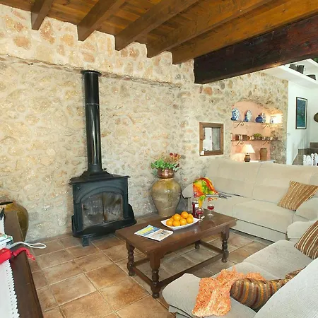 Villa Beautiful 4 Bedrooms Bennassar Mountainside Views Pollenca