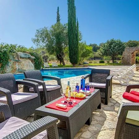 Beautiful 4 Bedrooms Bennassar Mountainside Views Villa Pollenca
