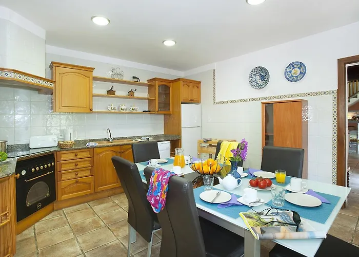 Beautiful 4 Bedrooms Bennassar Mountainside Views *